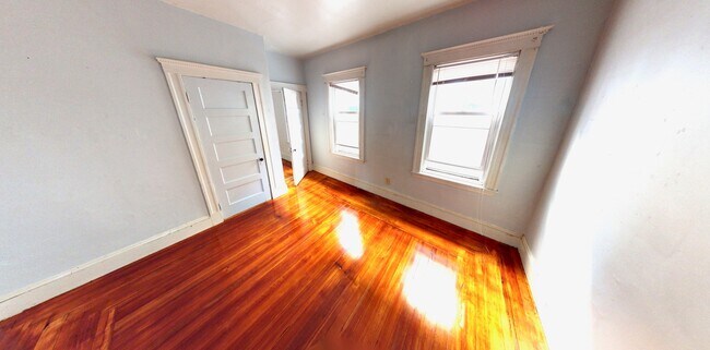 Building Photo - 296 Highland Ave