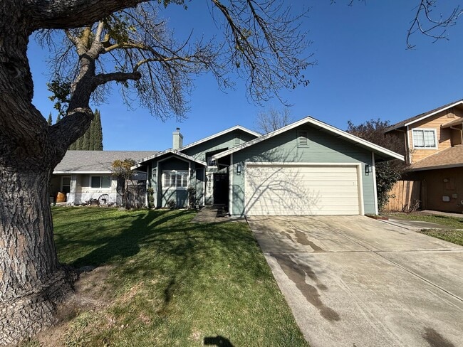 Building Photo - Newly updated 3-bedroom single story home!