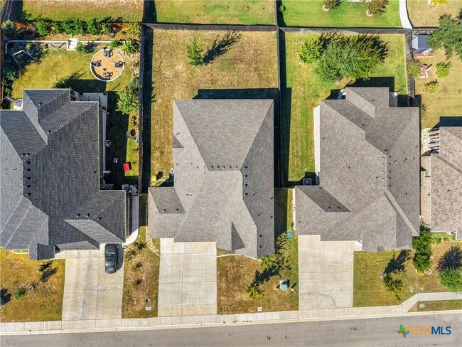 Building Photo - 2265 Wooster St