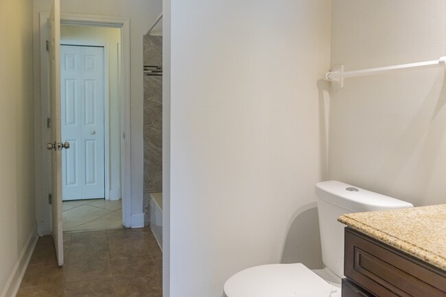 Building Photo - 5615 San Juan Ave