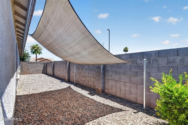 Building Photo - 3680 S Joshua Tree Ln