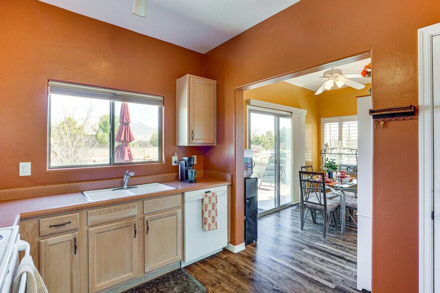 Building Photo - 3925 S Vía De Cristal