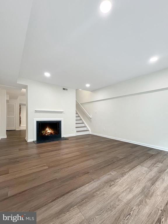 Building Photo - 1715 15th St NW