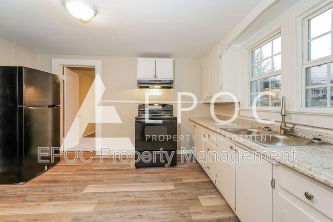 Building Photo - 2943 Broadbay Dr
