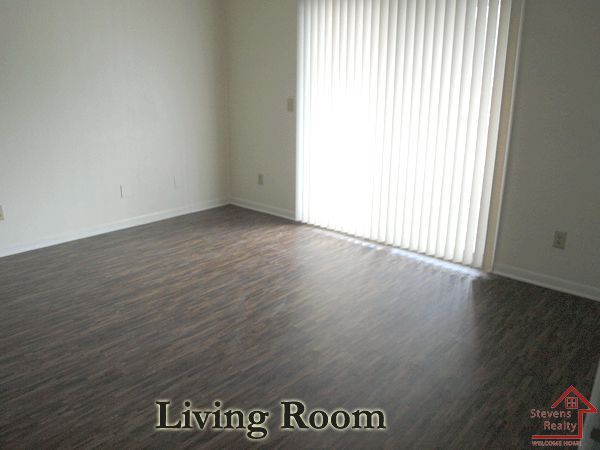 Building Photo - 430 Oriole Dr
