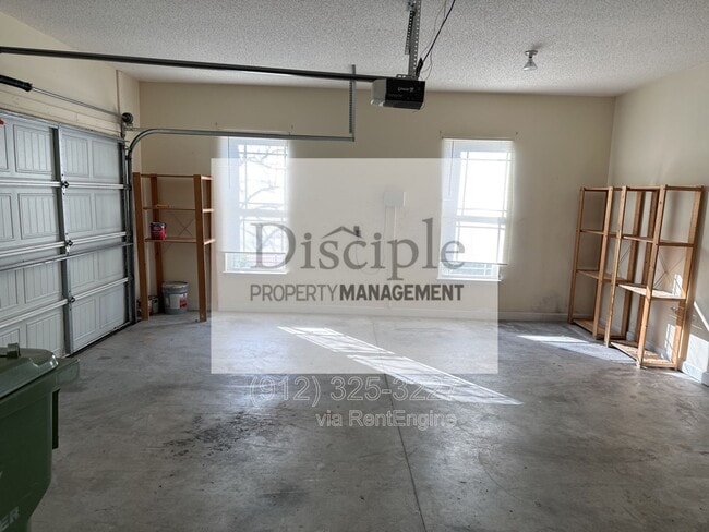 Building Photo - 136 Magnolia Dr