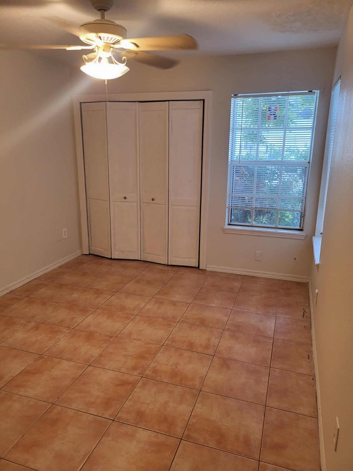 Building Photo - 149 Northshore Cir