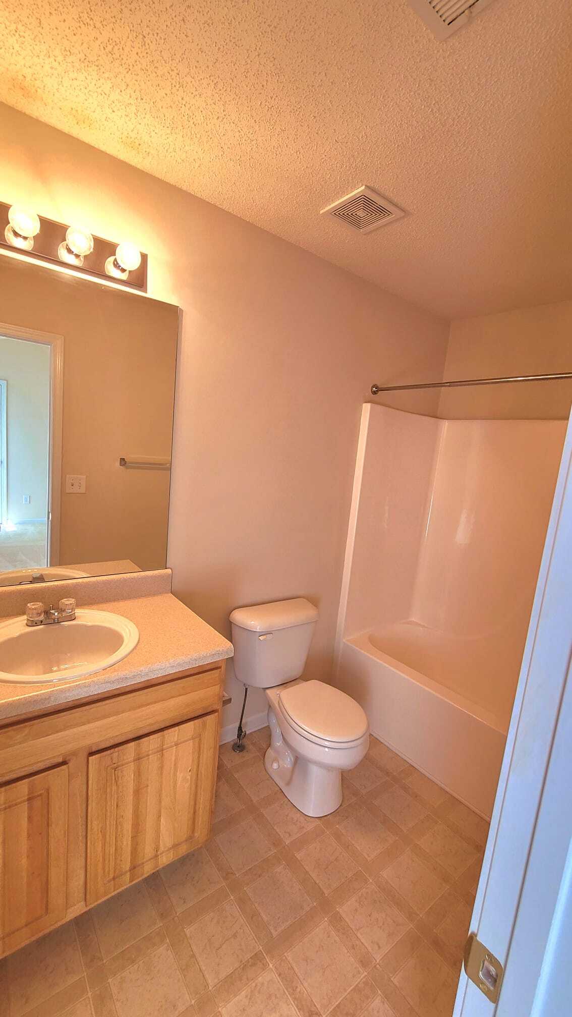 Building Photo - 521 Epris Ln