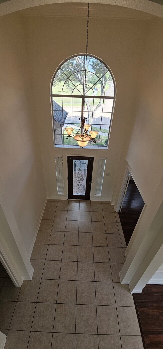 Building Photo - 6926 Sable River Dr