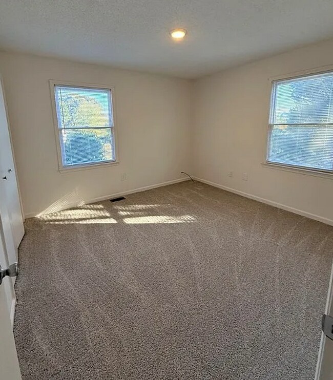 Building Photo - Newly Renovated 3 Bedroom 2 Bathroom Home In Clemson