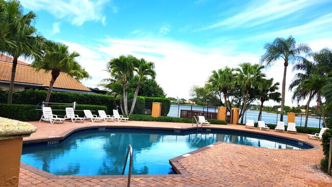 Building Photo - 1898 Capeside Cir