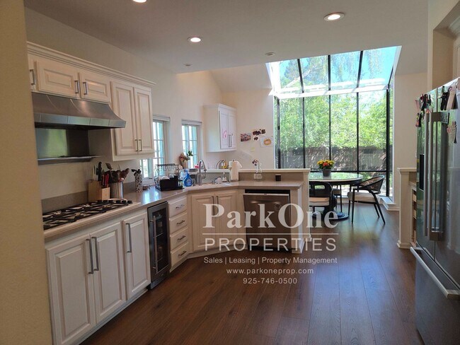 Building Photo - Amazing One of a Kind Home in the Heart of Danville with Pool & Views!