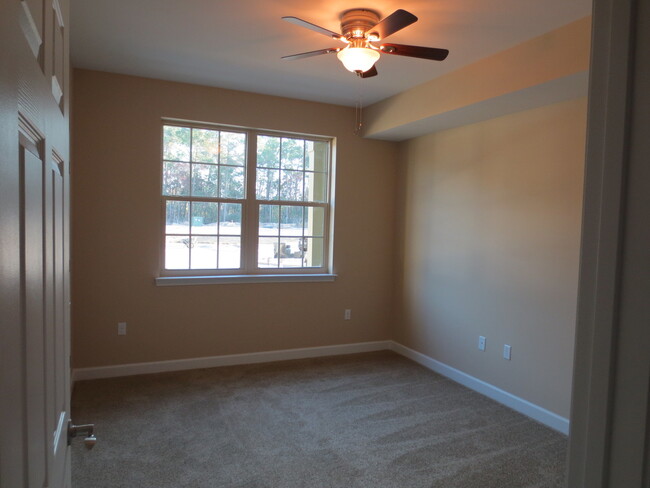 Building Photo - Beautiful 2B/2B Apartment in FWB in Pristi...