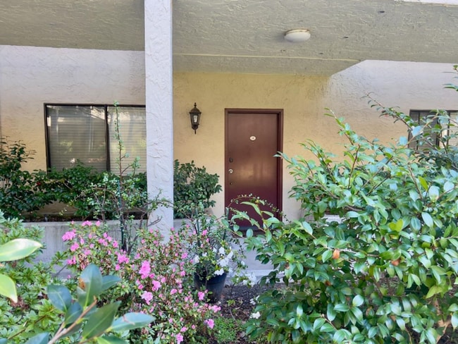 Primary Photo - Charming 2 Bed, 2 Bath Condo in Santa Clara