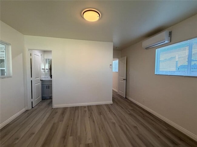 Building Photo - 1316 Walnut St