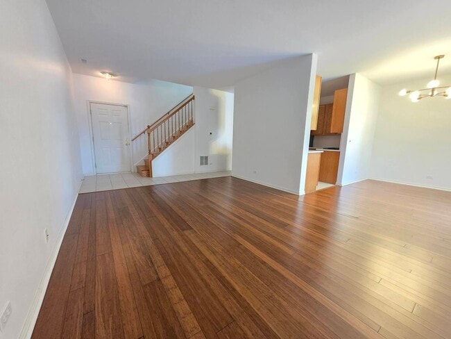 Building Photo - 3996 Blackstone Dr