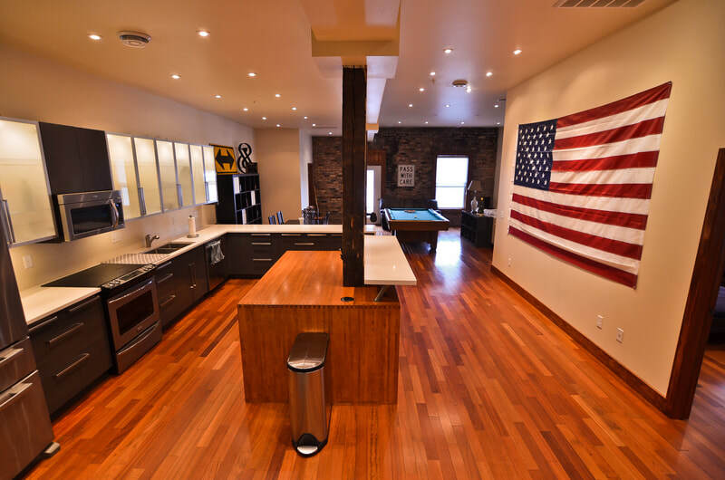 Building Photo - 418 Shelden Ave