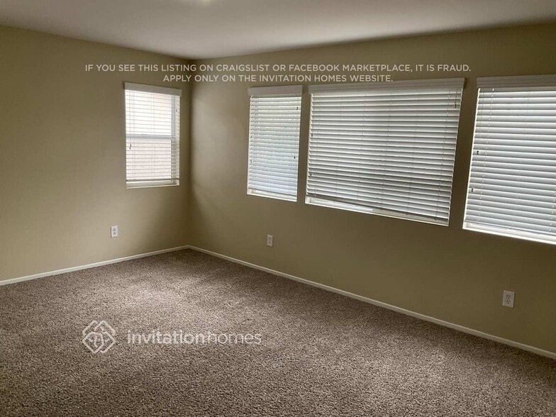 Building Photo - 26186 Lawrence Union Dr