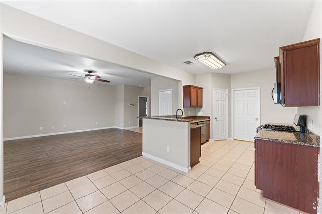 Building Photo - 504 Riverbed Dr