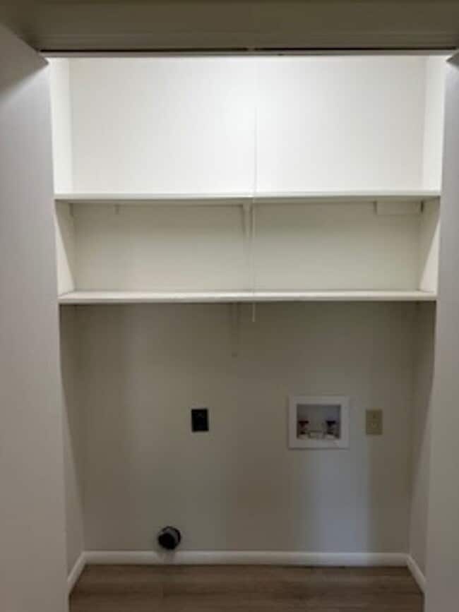 Building Photo - Fully Remodeled Home!