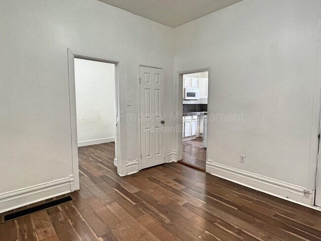 Building Photo - 2234 W 30th Ave