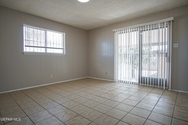 Building Photo - 3530 Hamilton Ave