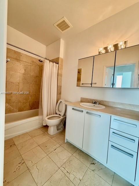 Building Photo - 2525 SW 3rd Ave