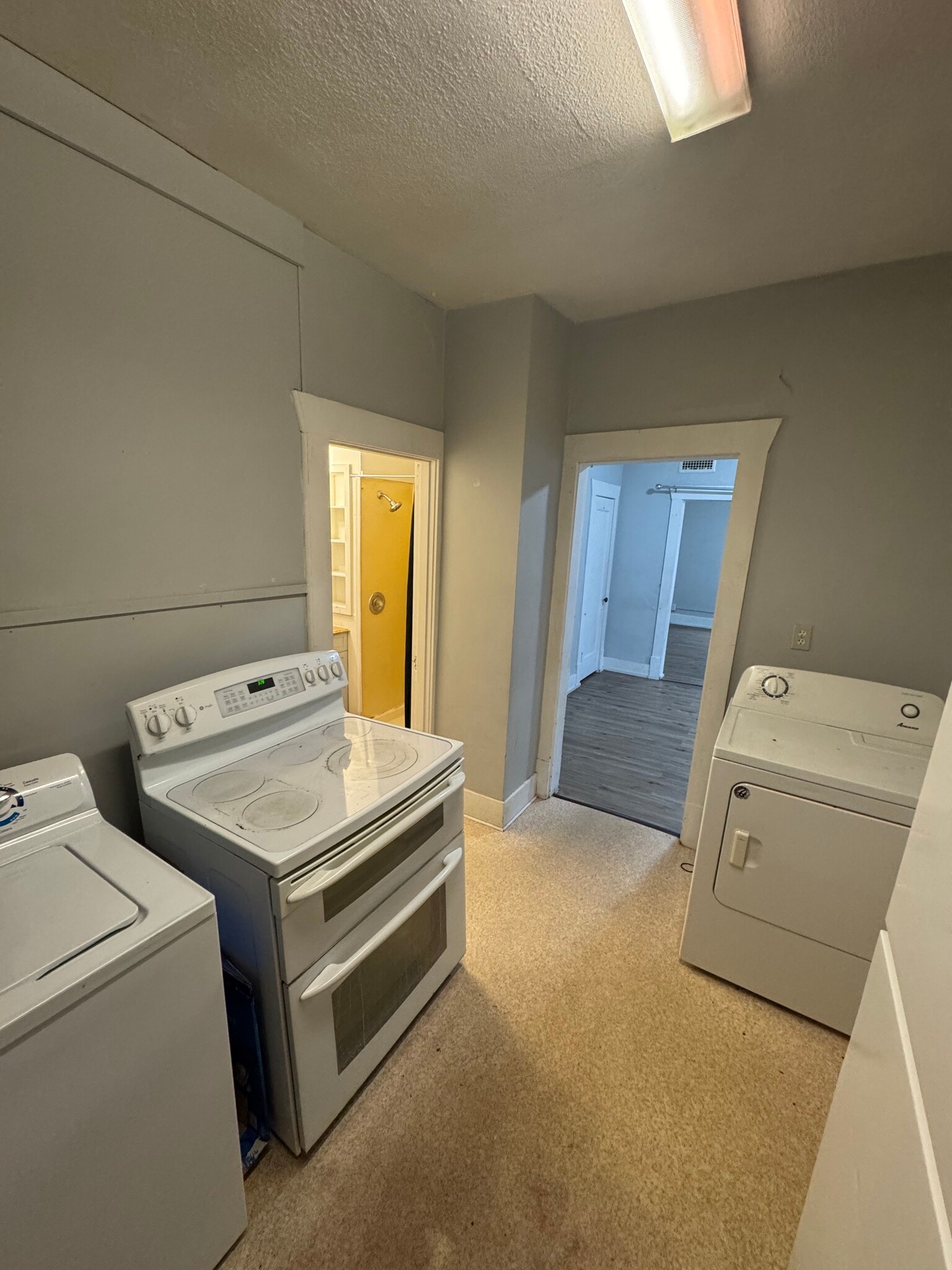 Building Photo - 216 Methow St