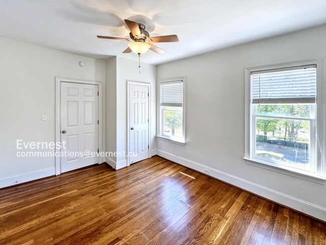 Building Photo - 2819 Highland Ave