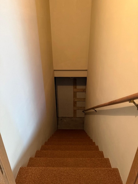 Building Photo - 705 Kelsey Ct