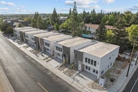 Building Photo - Charming 1-Bed Studio in Convenient  Sacramento Location - Modern Living!