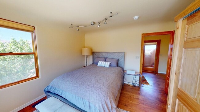Building Photo - Custom Adobe style home in exclusive Navaj...