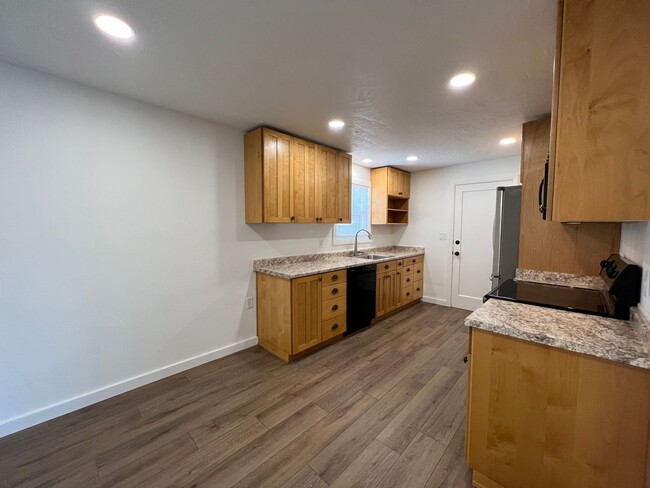 Building Photo - 545be