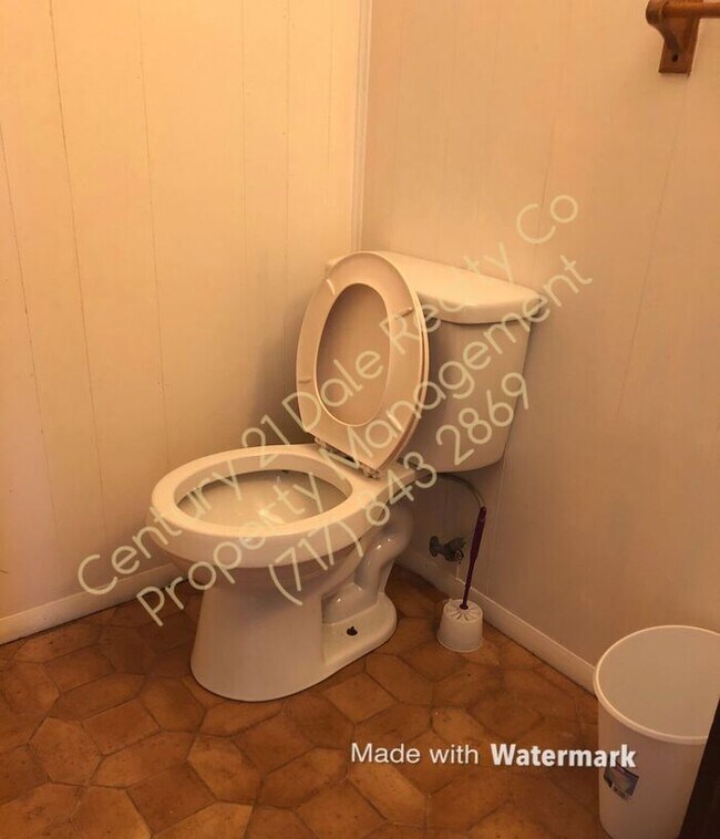 Building Photo - Clean 1 Bedroom w/ Utilities Included
