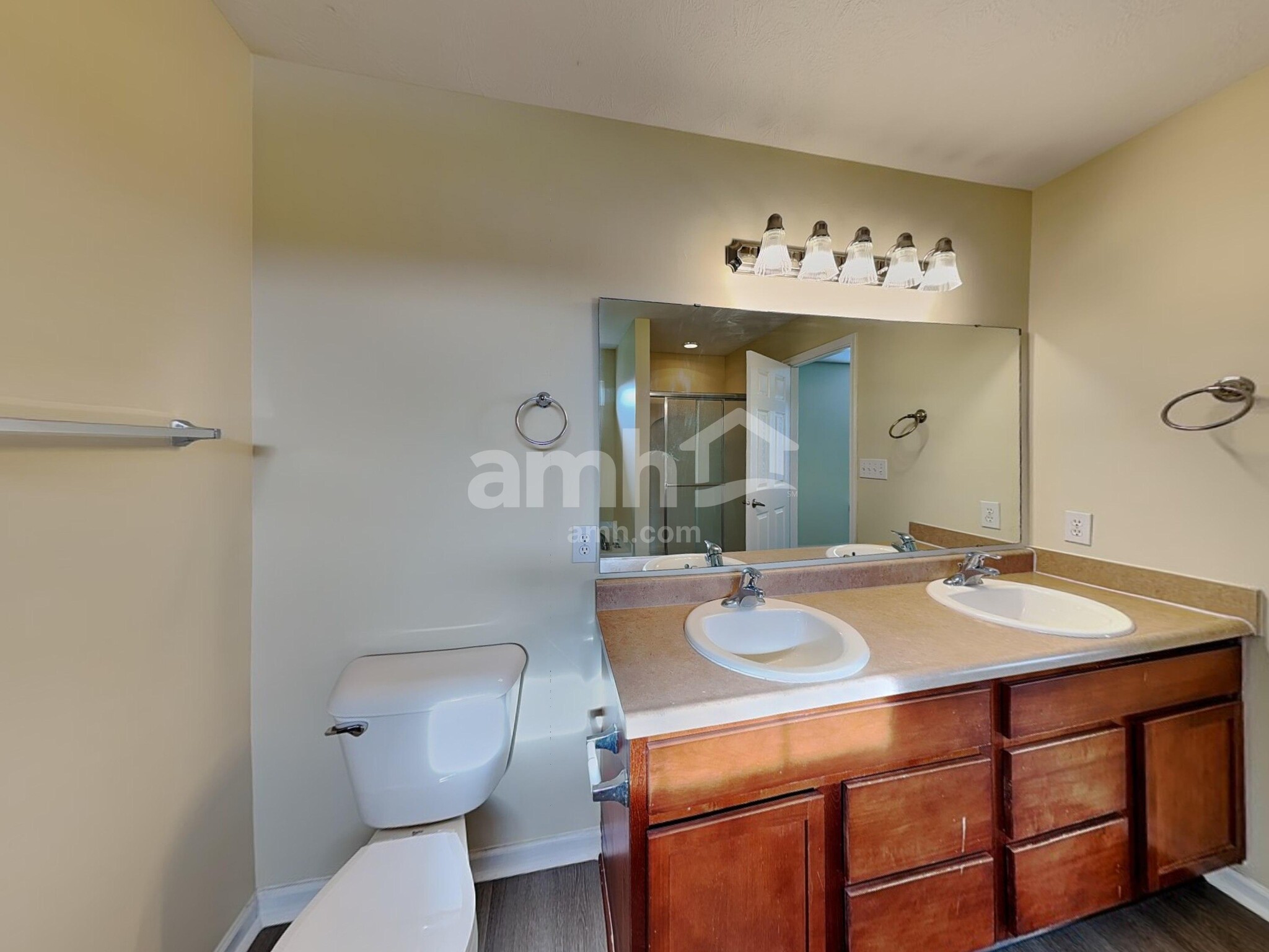 Building Photo - 7674 Pipestone Dr