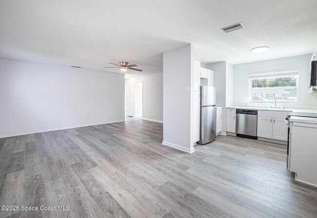 Building Photo - 3332 Elder St