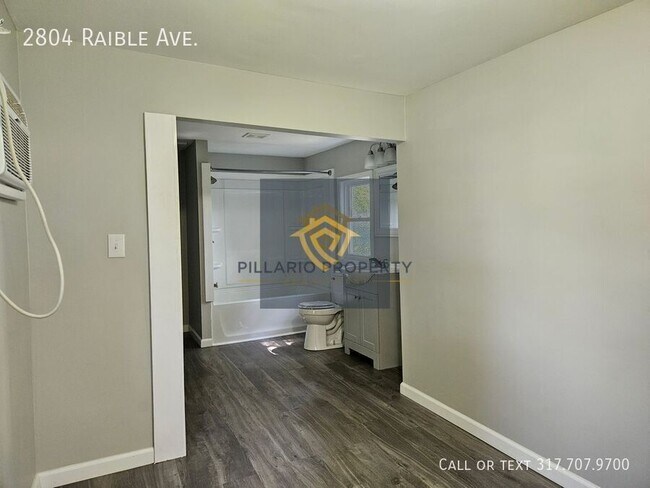 Building Photo - 2804 Raible Ave