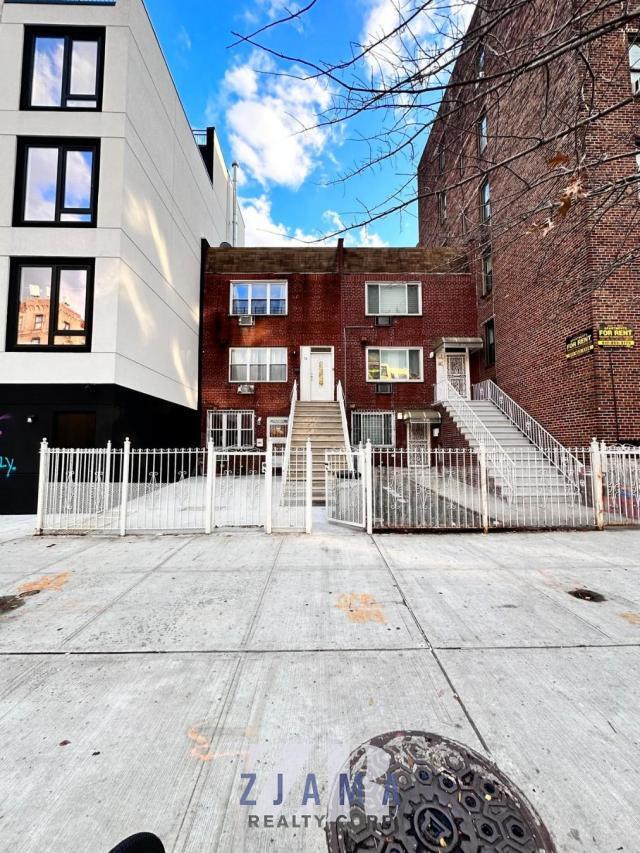 Building Photo - 2 bedroom in BROOKLYN NY 11226