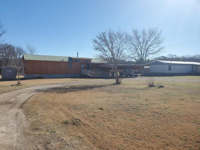 Building Photo - 200 N Mustang Ave