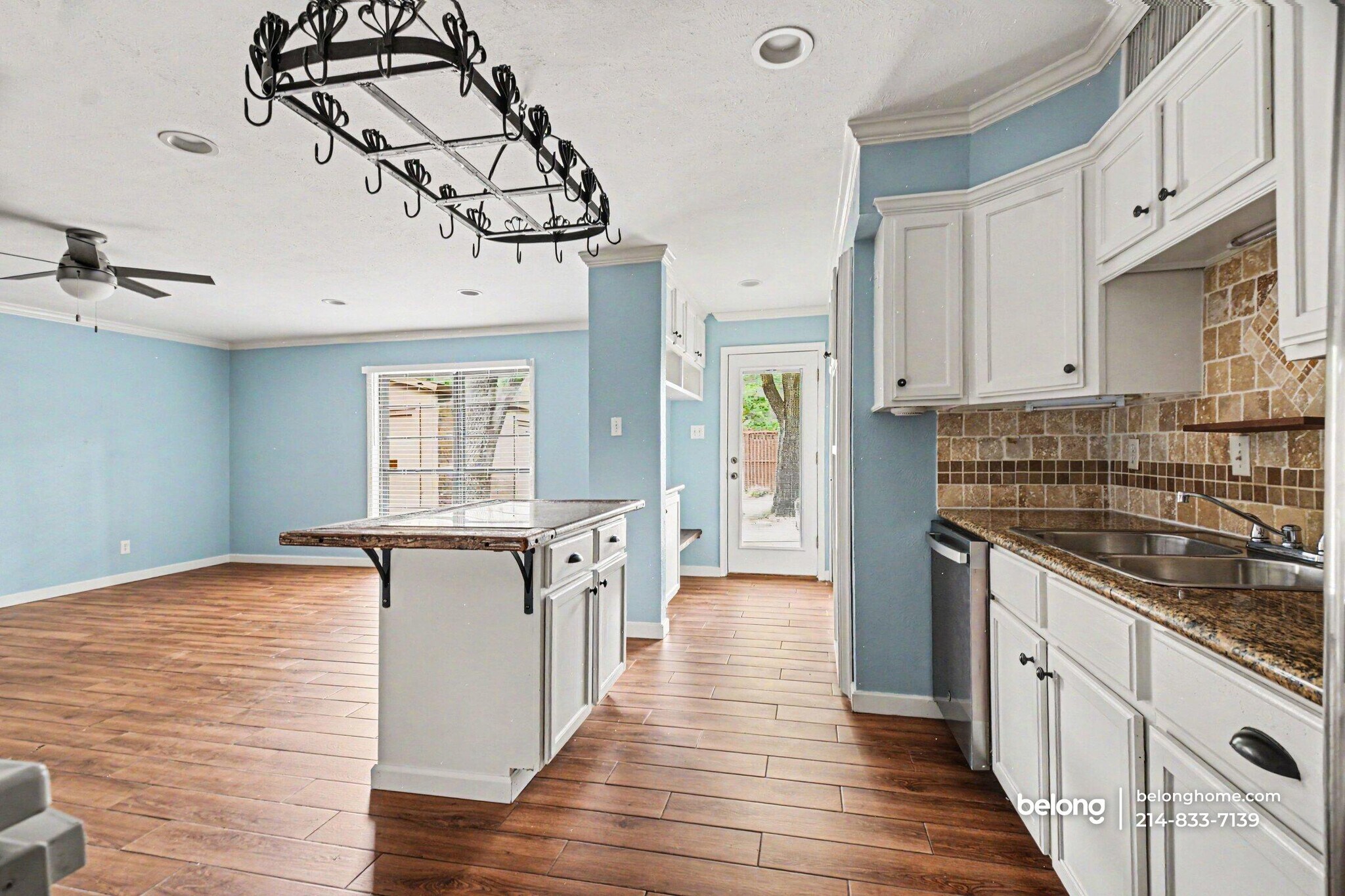 Building Photo - 5710 Briarcrest Dr
