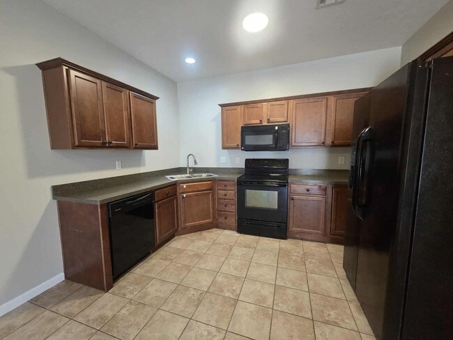 Building Photo - 404 Michaels Court