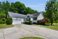 Building Photo - 107 Sandpiper Ct