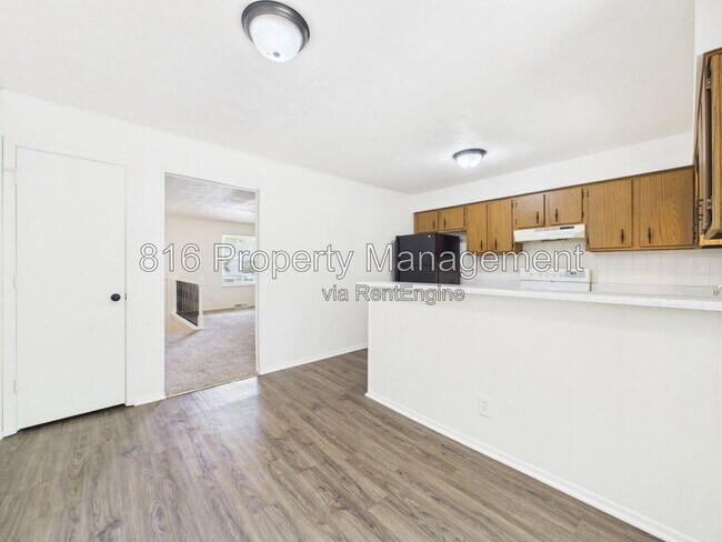 Building Photo - 2835 Tepee Ave
