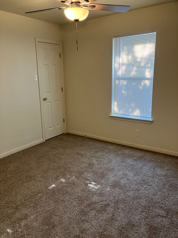 Building Photo - 2606 Lucille Dr