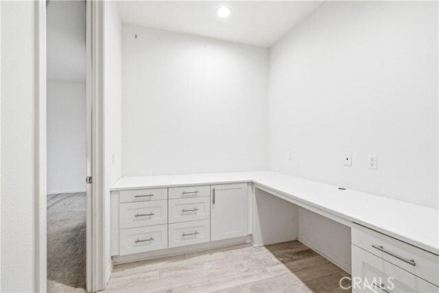 Building Photo - 4722 E Washington Ave