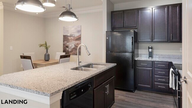 Building Photo - 3000 Daventry Cir