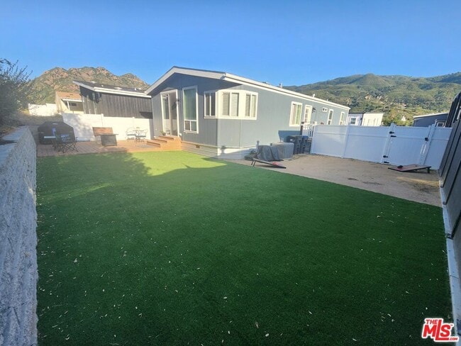 Building Photo - 30473 Mulholland Hwy