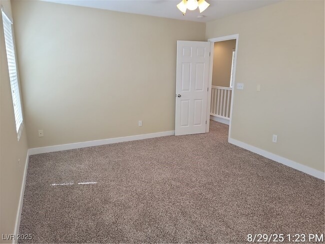 Building Photo - 8936 Jaquita Ave