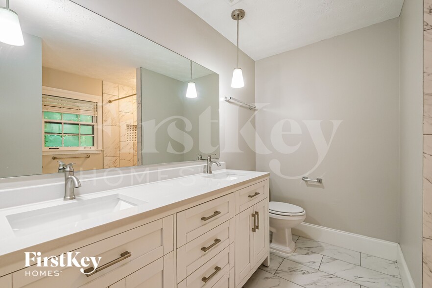 Building Photo - 5659 Fern Creek Dr SW