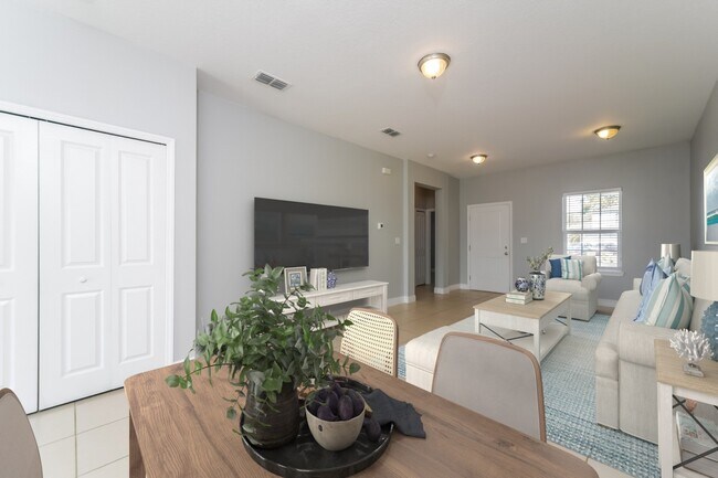 Building Photo - 532 Imperial Pl